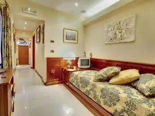 Regina Elena * البندقية